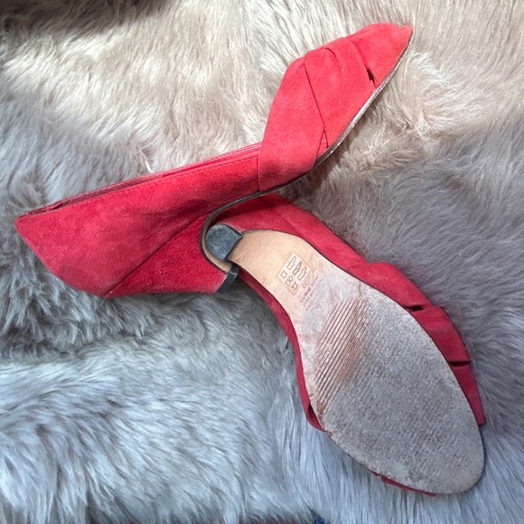 Aldo Red suede open toe shoes 👠 - Picture 2 of 3